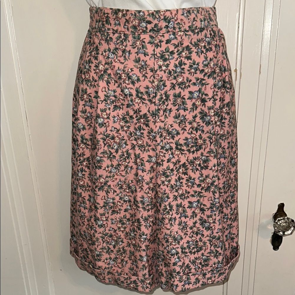 Vintage 80s/90s Russ Studio pink floral corduroy high‎ waisted cuffed shorts